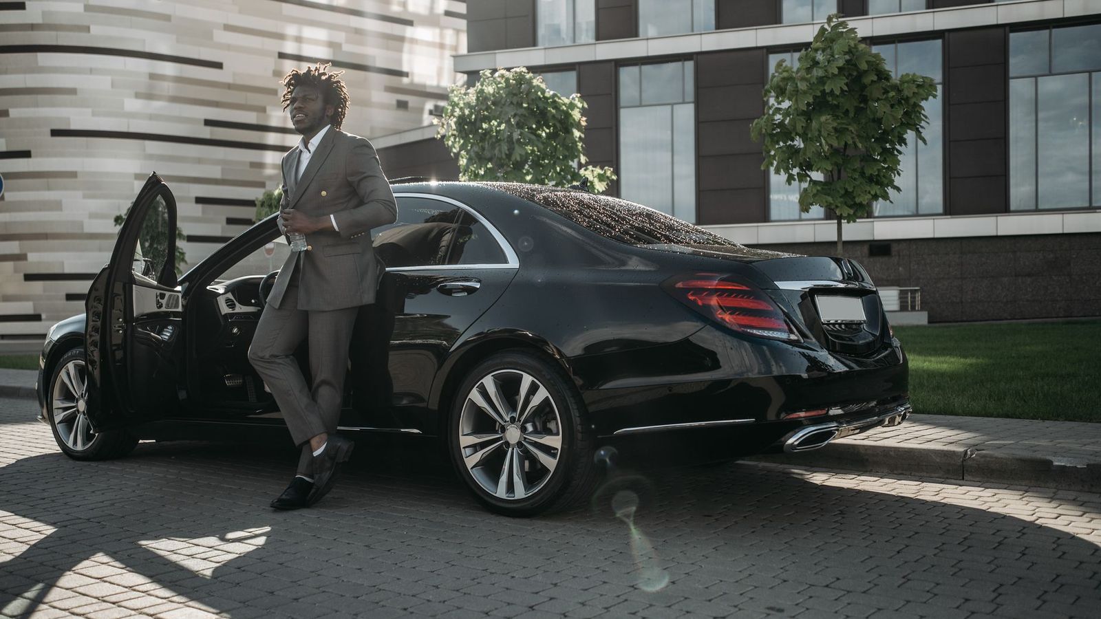 Chauffeur etiquette