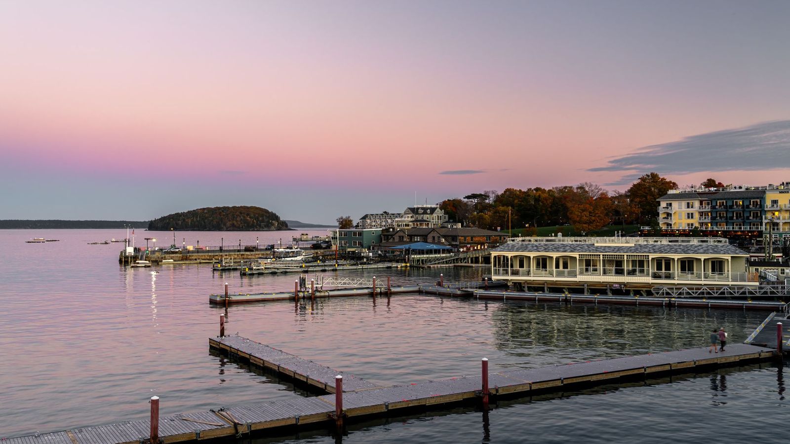 Friday Harbour & Innisfil